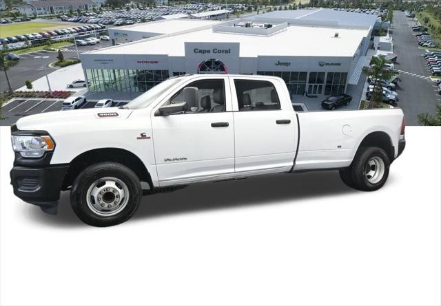 2022 RAM 3500 Tradesman Crew Cab 4x2 8 Box