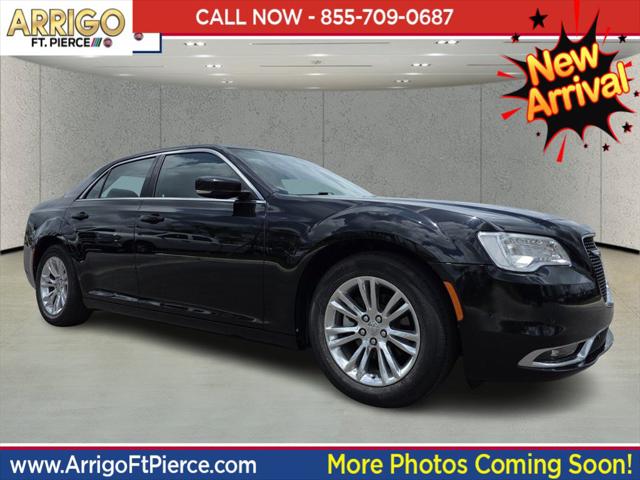 2021 Chrysler 300 Touring L