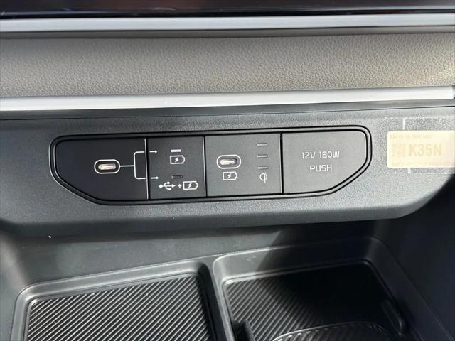 2026 Kia Carnival MPV SX