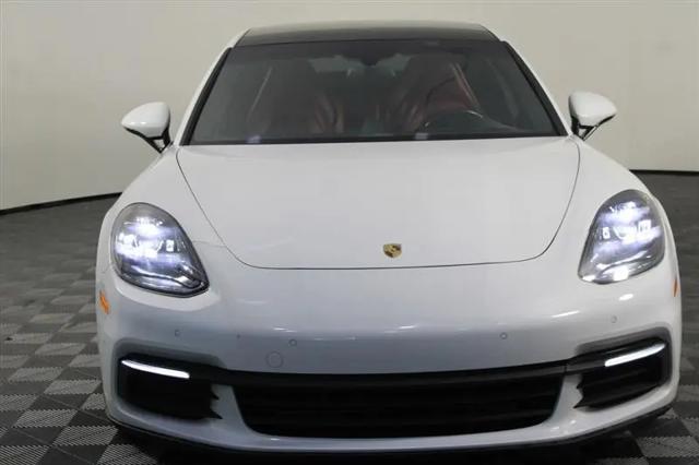 2019 Porsche Panamera Standard