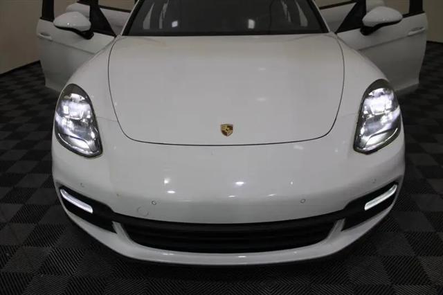 2019 Porsche Panamera Standard