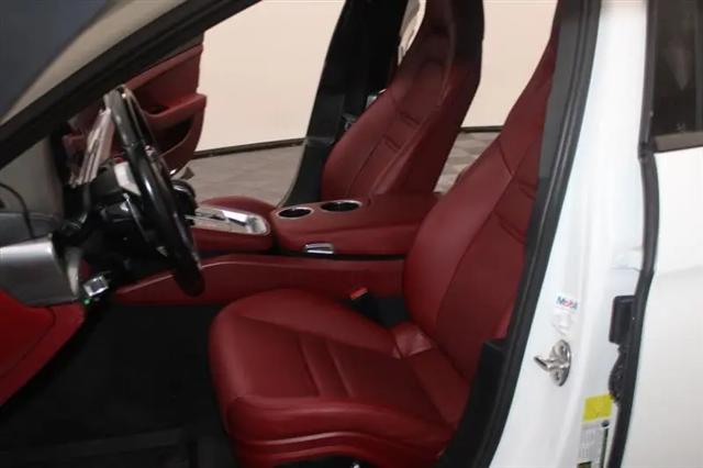 2019 Porsche Panamera Standard