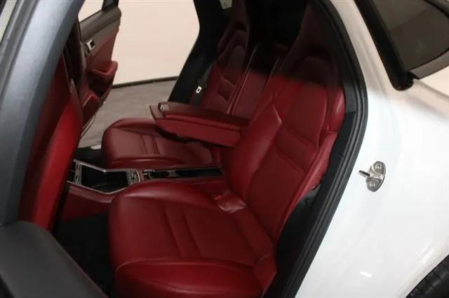 2019 Porsche Panamera Standard