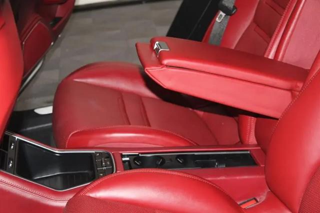 2019 Porsche Panamera Standard