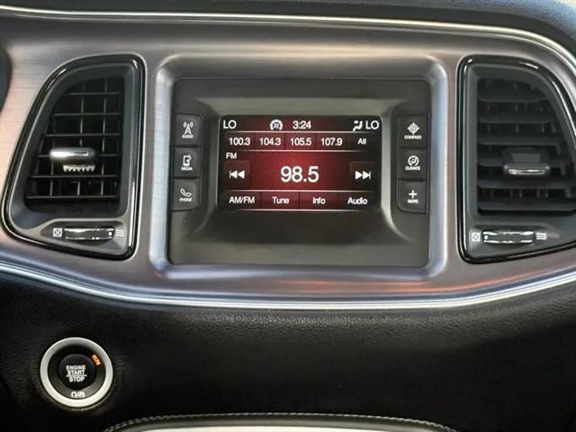 2017 Dodge Challenger SXT
