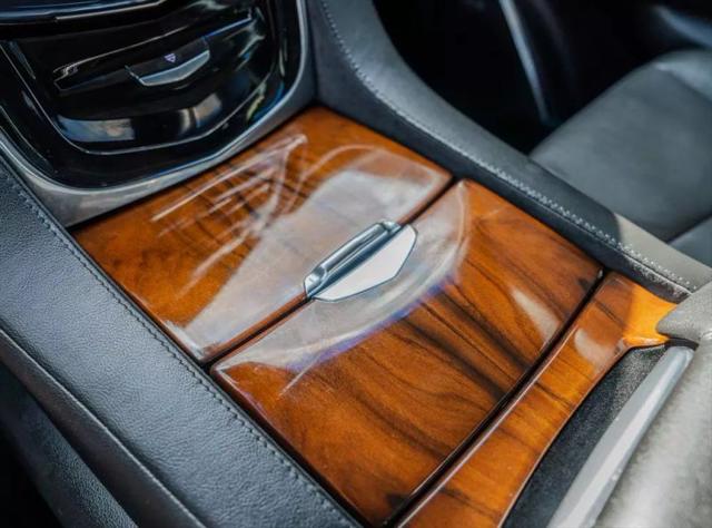 2016 Cadillac Escalade Luxury Collection