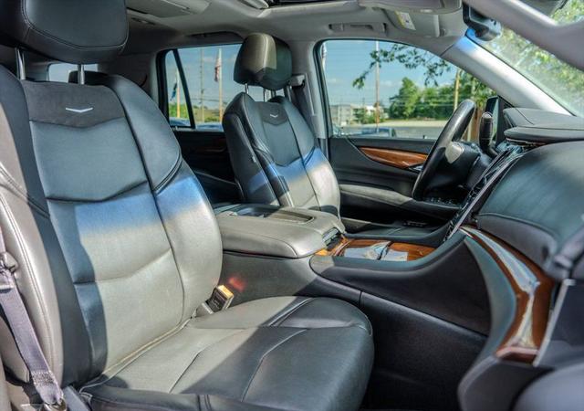 2016 Cadillac Escalade Luxury Collection