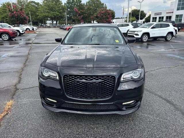 2023 Chrysler 300 Touring L