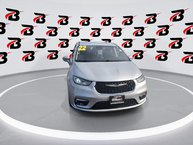 2022 Chrysler Pacifica Hybrid Touring L