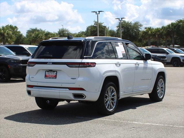 2022 Jeep Grand Cherokee Summit 4x2