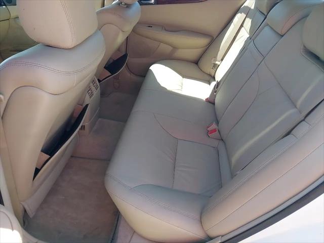 2004 Lexus ES 330 4dr Sdn