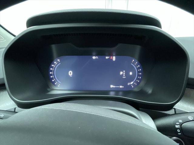 2026 Volvo XC40 Plus, B5 AWD Gas (mild hybrid), Dark
