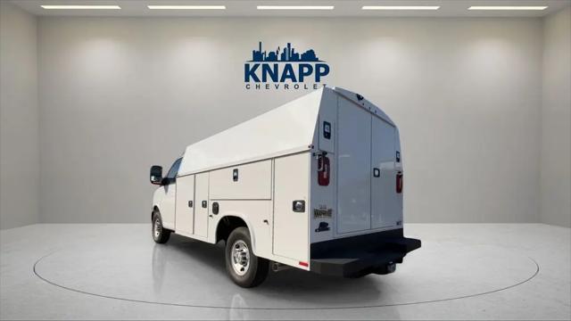 2025 Chevrolet Express Cutaway Work Van