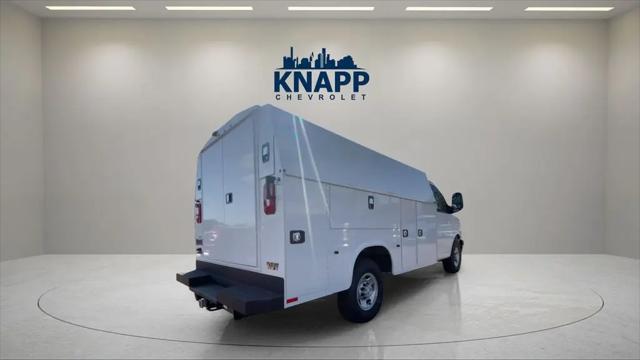 2025 Chevrolet Express Cutaway Work Van