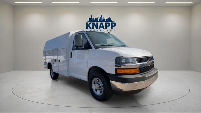 2025 Chevrolet Express Cutaway Work Van