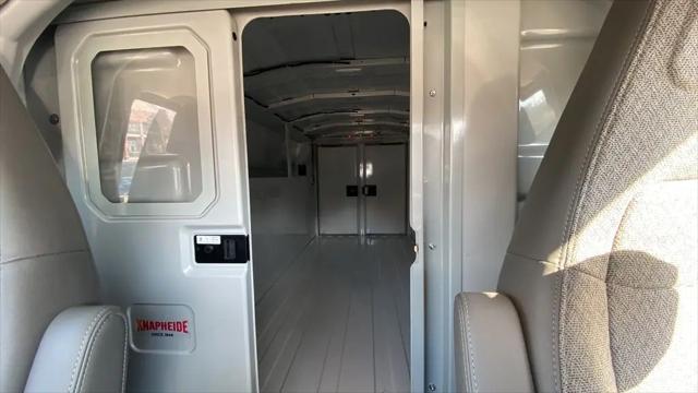 2025 Chevrolet Express Cutaway Work Van