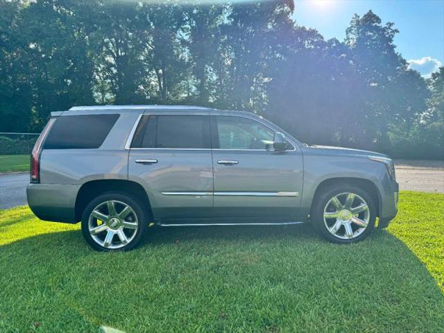 2019 Cadillac Escalade Luxury
