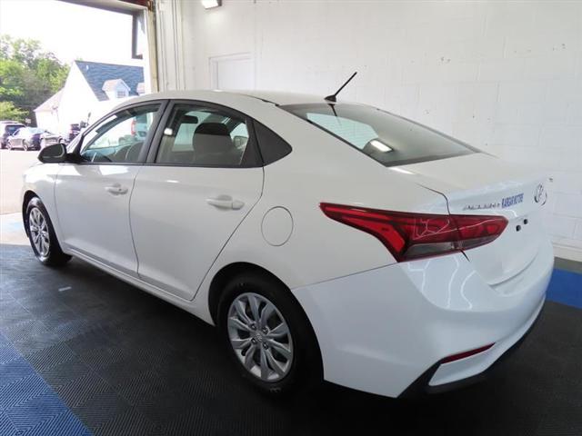 2020 Hyundai Accent SE