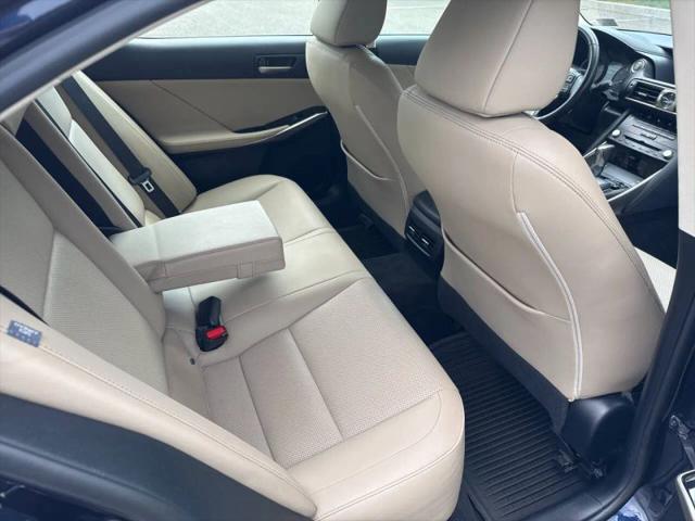 2018 Lexus IS 300 300