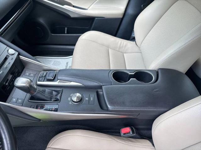 2018 Lexus IS 300 300