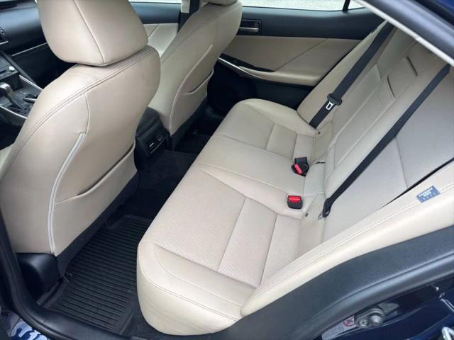 2018 Lexus IS 300 300