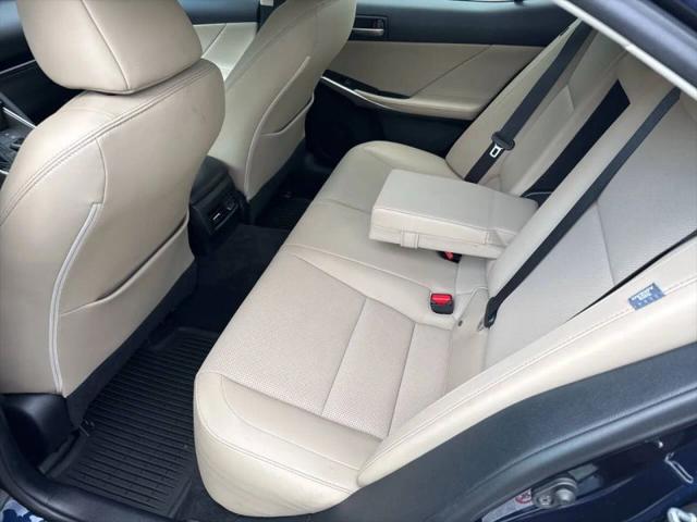 2018 Lexus IS 300 300