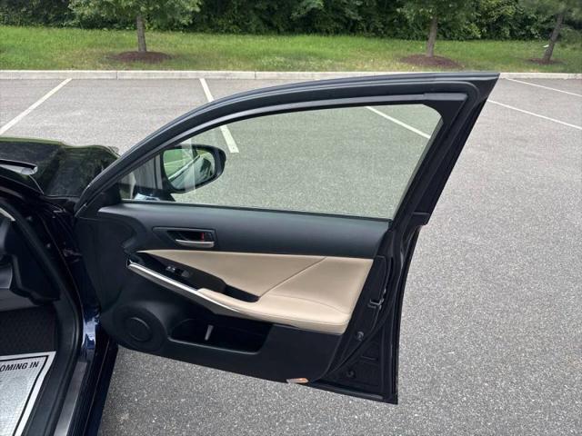 2018 Lexus IS 300 300