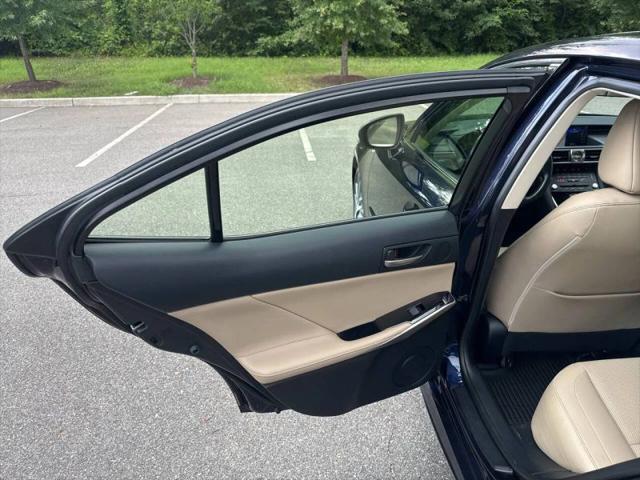 2018 Lexus IS 300 300
