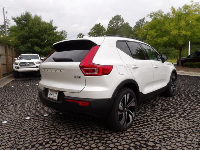2026 Volvo XC40 B5 Plus