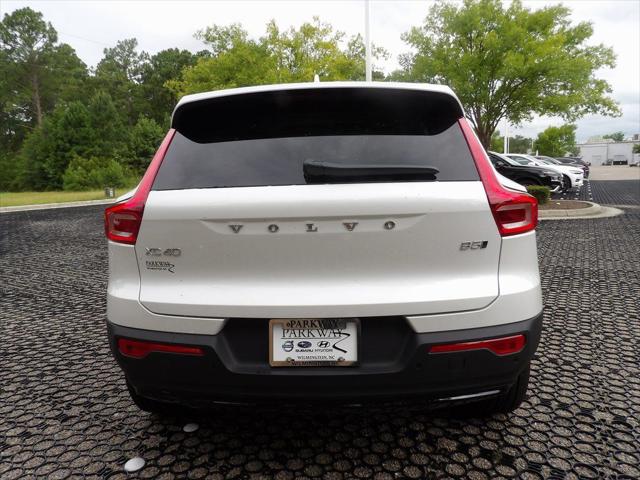 2026 Volvo XC40 B5 Plus