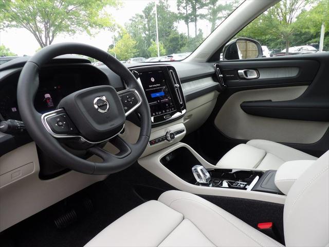 2026 Volvo XC40 B5 Plus