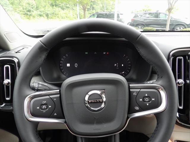 2026 Volvo XC40 B5 Plus