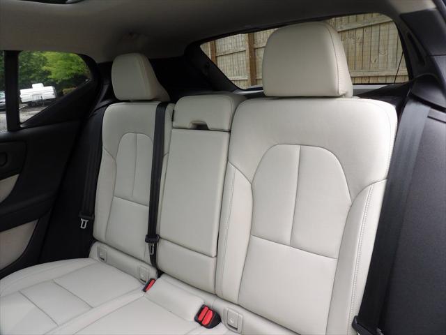 2026 Volvo XC40 B5 Plus