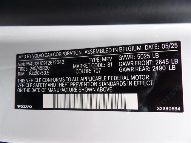 2026 Volvo XC40 B5 Plus