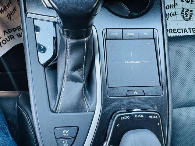 2021 Lexus UX 250h 250h