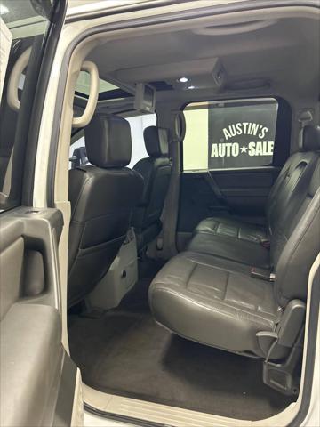 2004 Nissan Titan LE