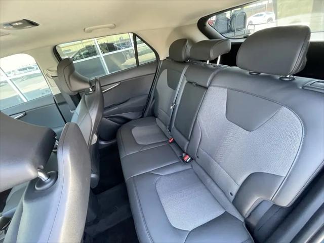 2023 Kia Niro EX Touring