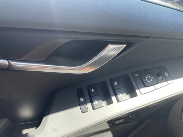 2023 Kia Niro EX Touring