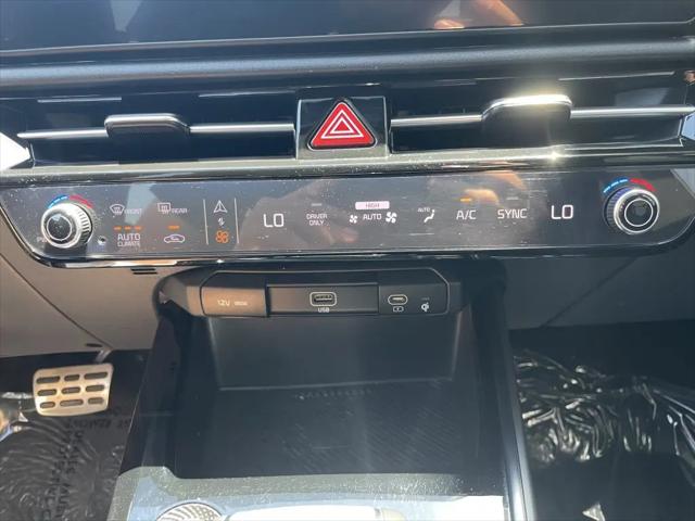 2023 Kia Niro EX Touring