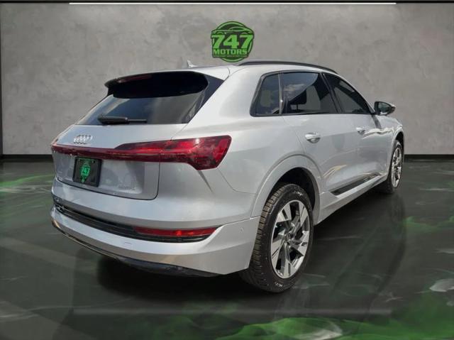 2021 Audi e-tron Premium quattro