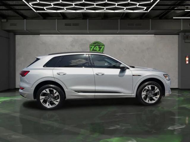 2021 Audi e-tron Premium quattro