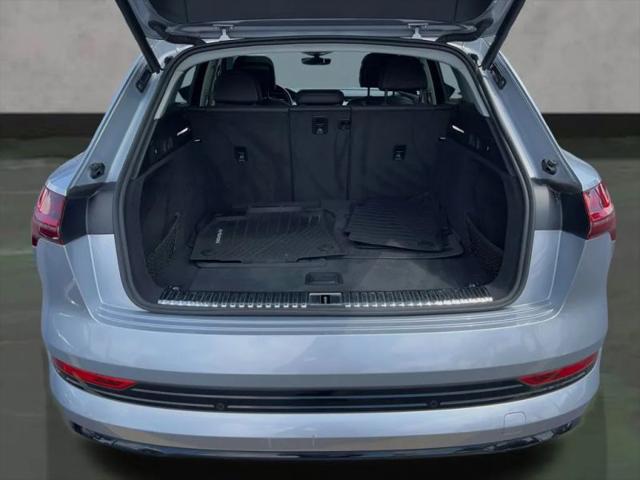 2021 Audi e-tron Premium quattro