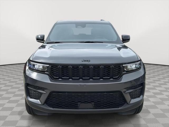 2025 Jeep Grand Cherokee GRAND CHEROKEE ALTITUDE 4X4