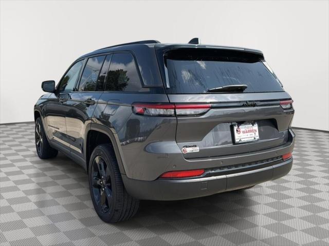 2025 Jeep Grand Cherokee GRAND CHEROKEE ALTITUDE 4X4
