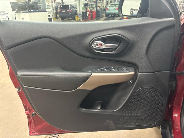 Used 2017 Jeep Cherokee For Sale in Wilmington, OH