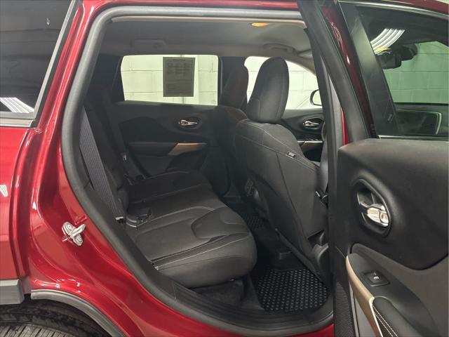 Used 2017 Jeep Cherokee For Sale in Wilmington, OH