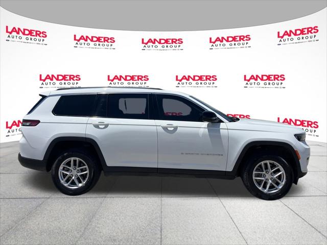 2022 Jeep Grand Cherokee L Laredo 4x2