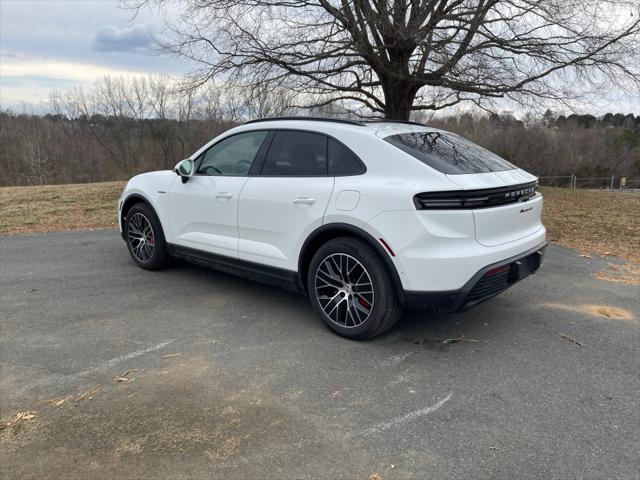 2025 Porsche Macan Electric 4S