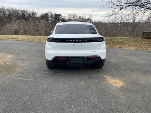 2025 Porsche Macan Electric 4S