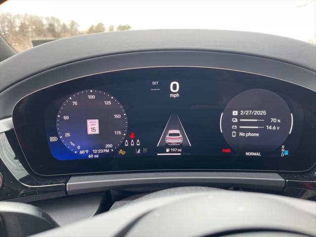 2025 Porsche Macan Electric 4S